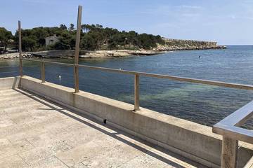 Gîte pour 6 personnes, avec balcon dans Plage de Sainte Croix