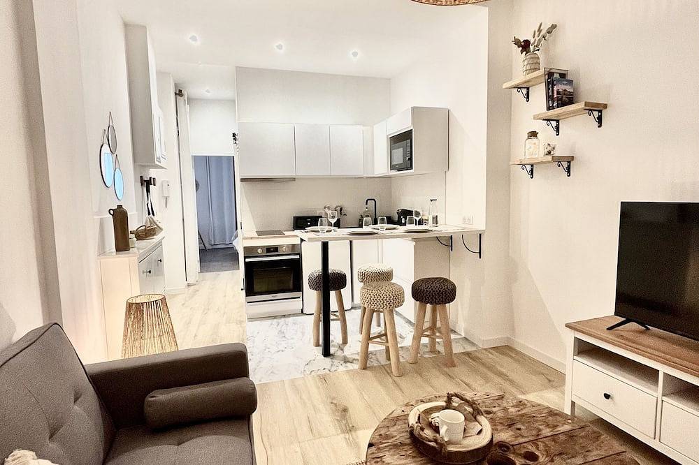Appartement entier, T2 moderne proche Gare Riquier - Bail Mobilité (1 mois minimum) in Nice, Côte méditerranéenne (France)
