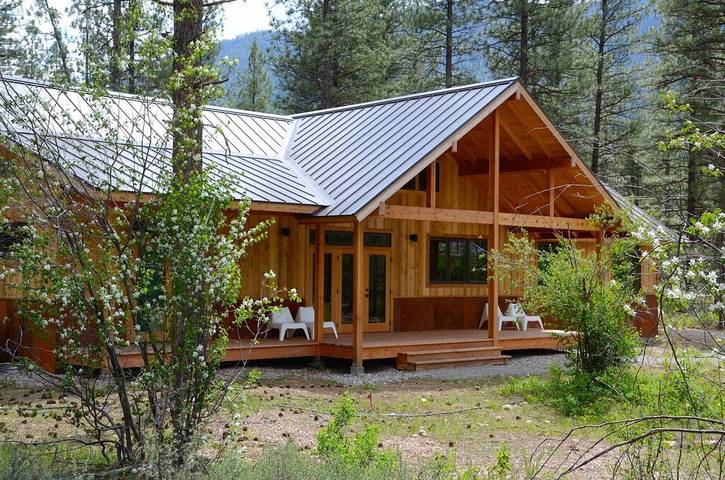Vacation house for 8 people, with terrace in Mazama
