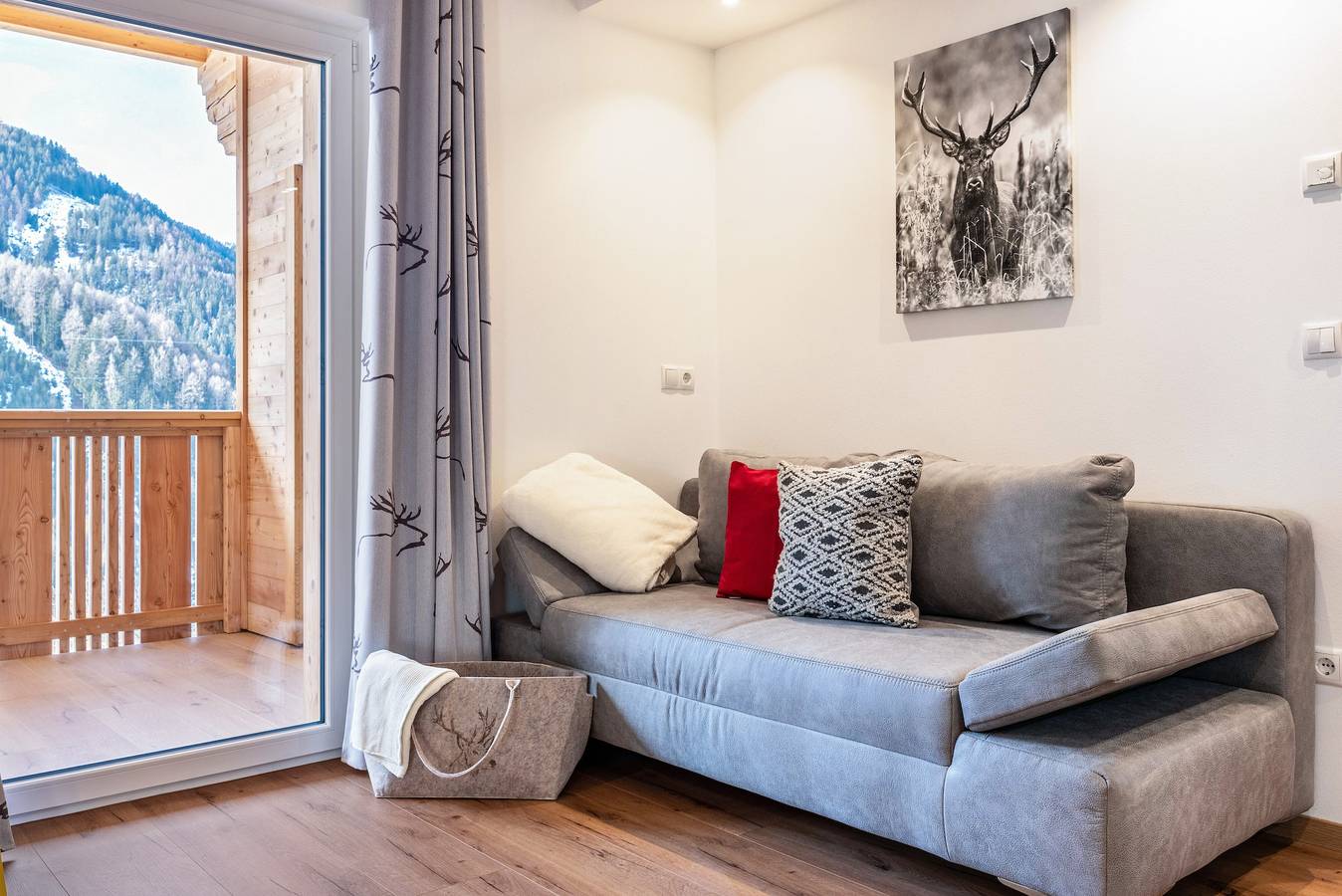 Ganze Wohnung, Ferienwohnung "Balbeinhof Apt Hirsch" mit Bergblick, Balkon & Wlan in Lüsen, Dolomiti Superski