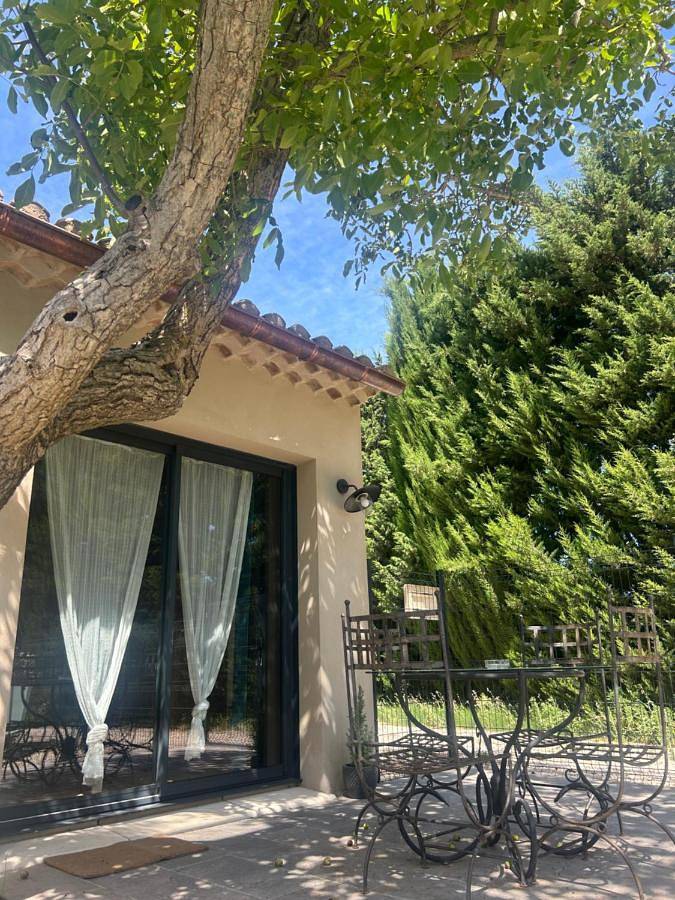 Ferienhaus für 6 Personen, mit Terrasse und Garten sowie Pool in Codolet