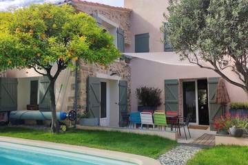 Villa pour 6 personnes, avec jardin ainsi que vue et piscine à Cuers