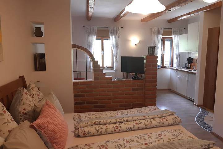 Ganze Wohnung, Apartment im Landhausstil (42qm) mit voll ausgestatteter Küche in Sankt Peter in der Au, Mostviertel
