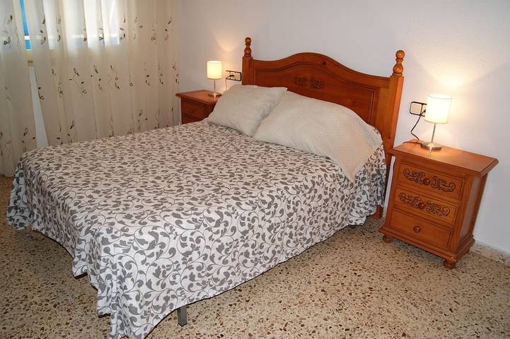 Appartement entier, Playa Delicias, situé à côté du club nautique à 8 km du centre d'Águilas. Wifi in Playa de la Colonia (Águilas), Águilas