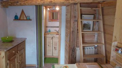 Gîte pour 2 personnes, avec jardin à Mizoën