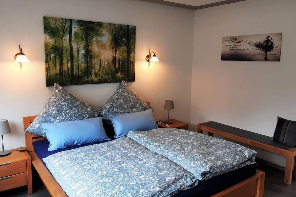 Ganze Wohnung, Preis für 1 Woche, Fewo Mittendrin - Ferienwohnungen \"Stadtmitte\" in Hermeskeil, Landkreis Trier-Saarburg