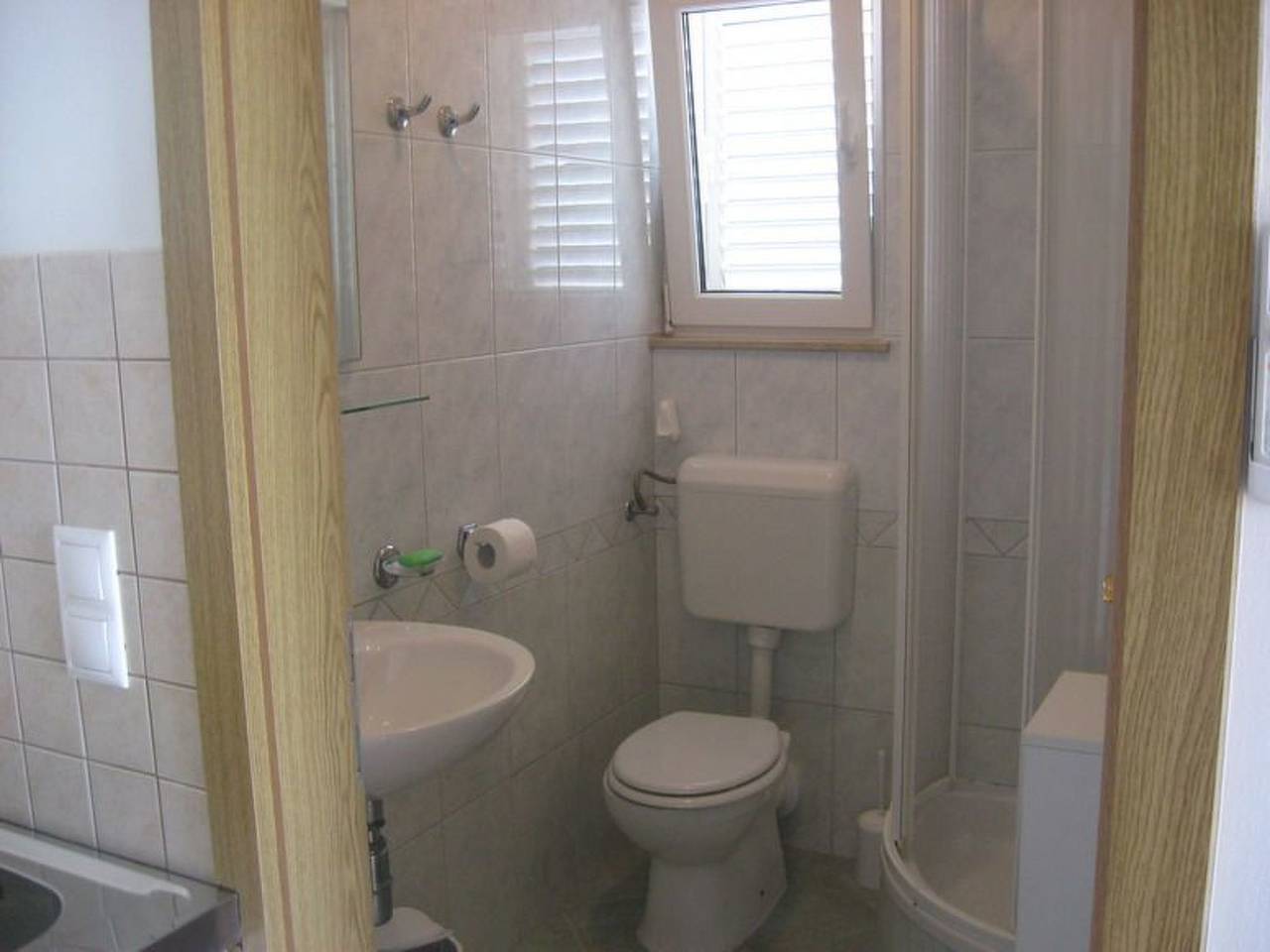 Cijeli apartman, Mit Blick auf das Wasser in Sevid, Splitsko-dalmatinska županija