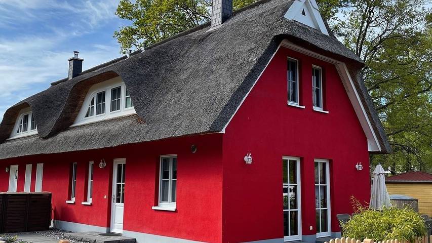 Luxus-Ferienhaus für 6 Personen, mit Terrasse und Whirlpool sowie Sauna und Garten