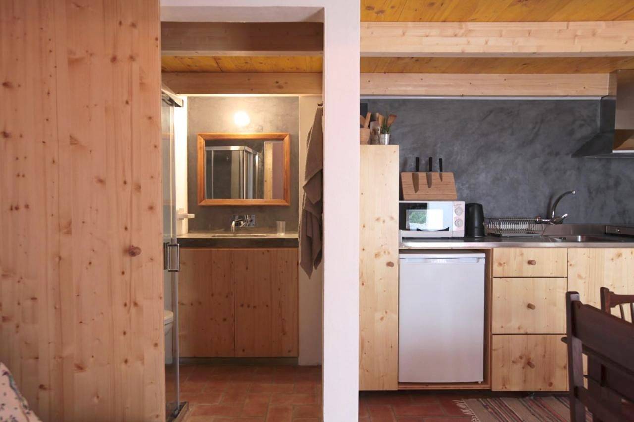 Apartamento inteiro, Casa das Minas in Mina de São Domingos, Corte do Pinto