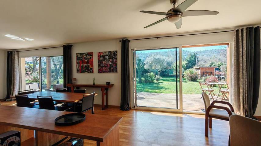 Location de vacances pour 6 personnes, avec jardin et terrasse à Néoules - 3