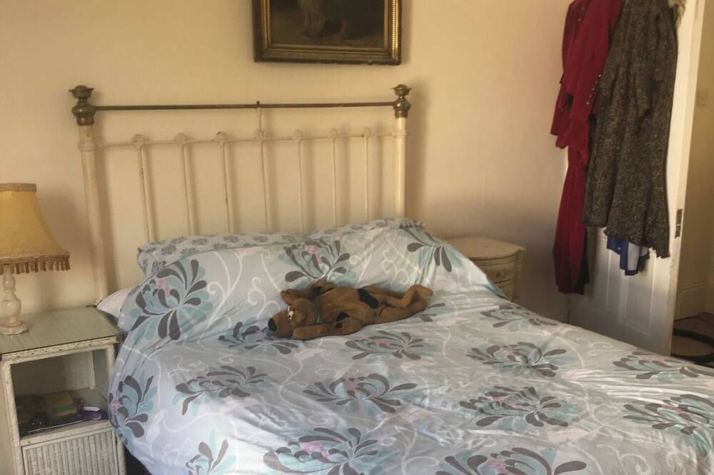 Kynsham House - Drei Schlafzimmer Haus, Schläft 6 in Cheltenham, Gloucestershire