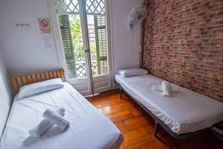 Hostal para 2 personas, con vistas y balcón en Gracia
