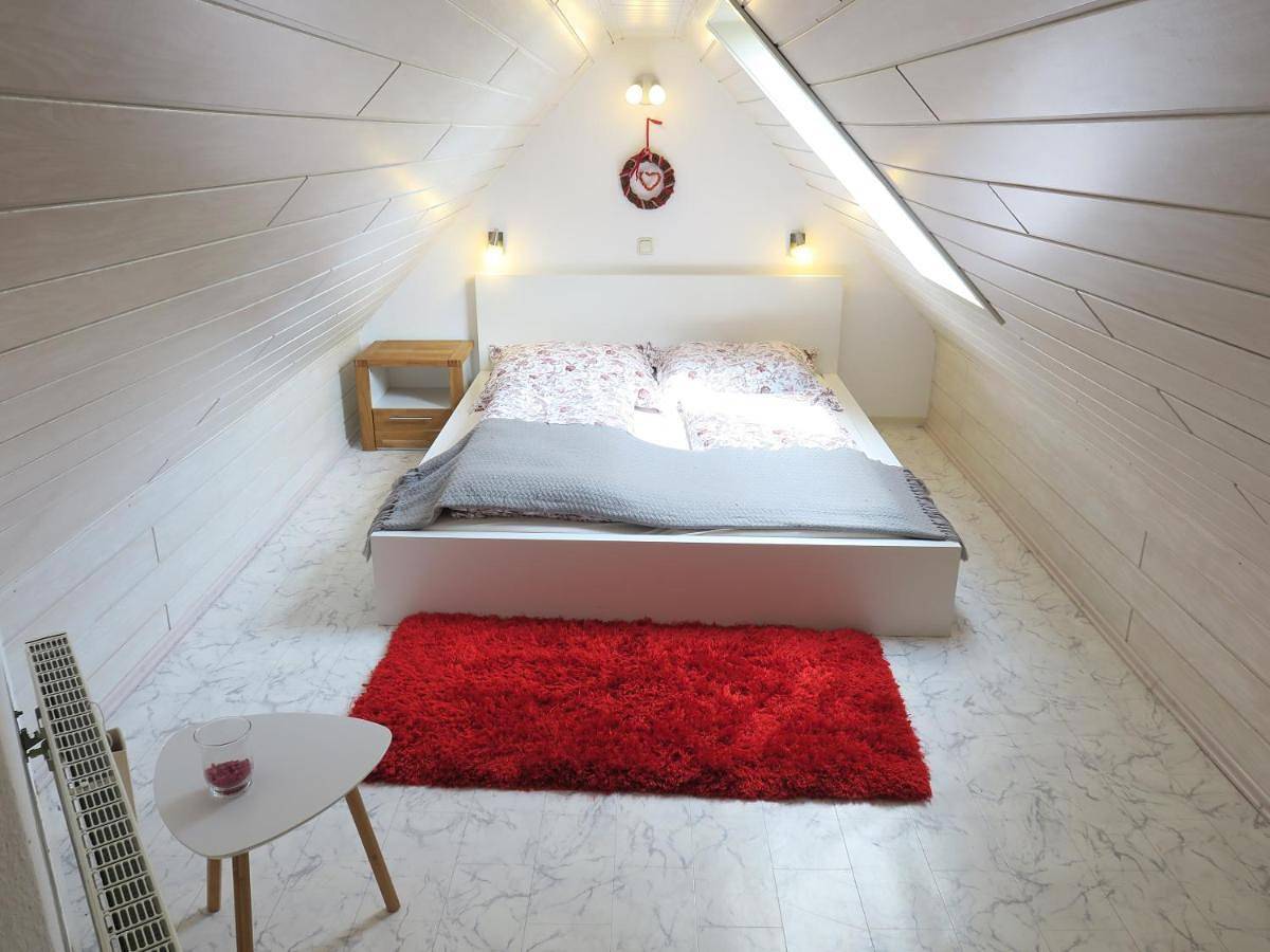 Ganze Wohnung, One-Bedroom Apartment in Schleiz, Thüringer Schiefergebirge