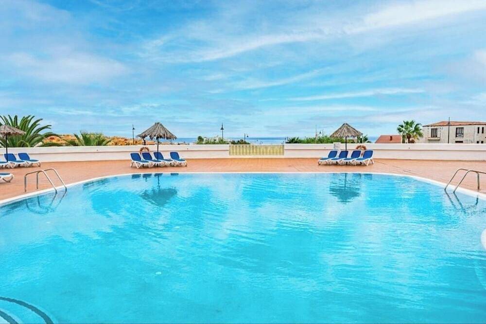 Entire apartment, Beautiful Apartment In Amarilla Golf 2 bedrooms.  In offer! in Amarilla Golf, San Miguel de Abona