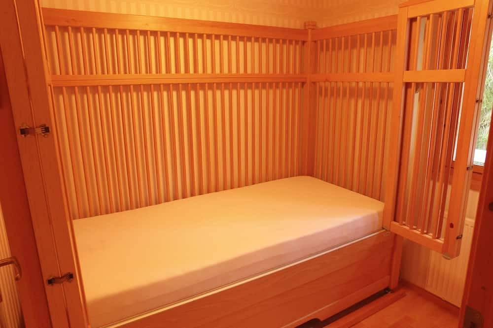 Ferienhaus Tived - direkt am See, Sauna, Boot, Badezuber in Tived distrikt, Laxa