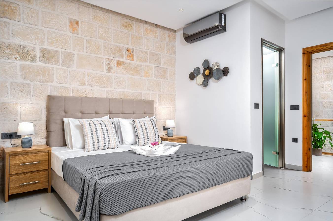 Villa Celestia Sleeps 6 with Pool in Αργάσι, Ζάκυνθο
