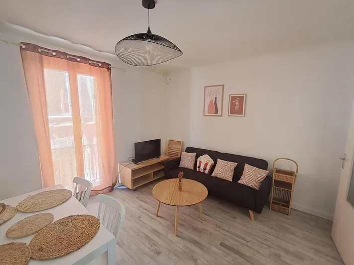 Apartamento de vacaciones para 6 personas, con balcón - 1