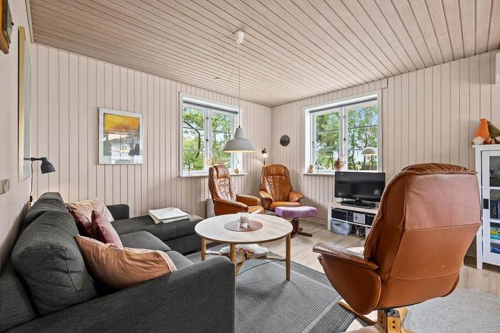 Villa für 6 Personen, mit Sauna und Terrasse sowie Garten in Biikebrennen - 4