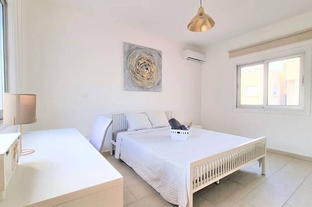 Apartamento entero, 2 Apts | 14 guests | City Centre | 100 Mbit W-lan in Lárnaca, Distrito de Larnaca