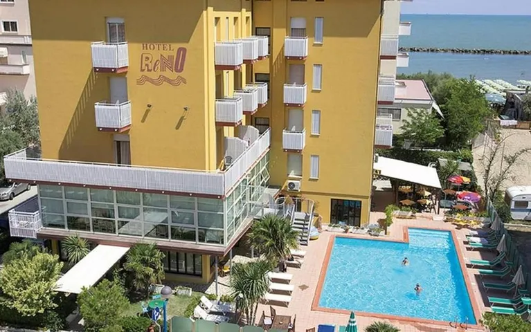 Hotel per 2 persone, con giardino e terrazza nonché piscina, con animali domestici - 1