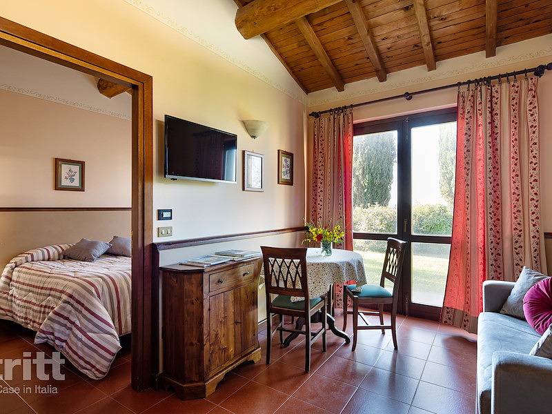 Tritt — Panoramic apartment for 2 people in Bettona with swimming pool in Bettona, Provincia de Perugia