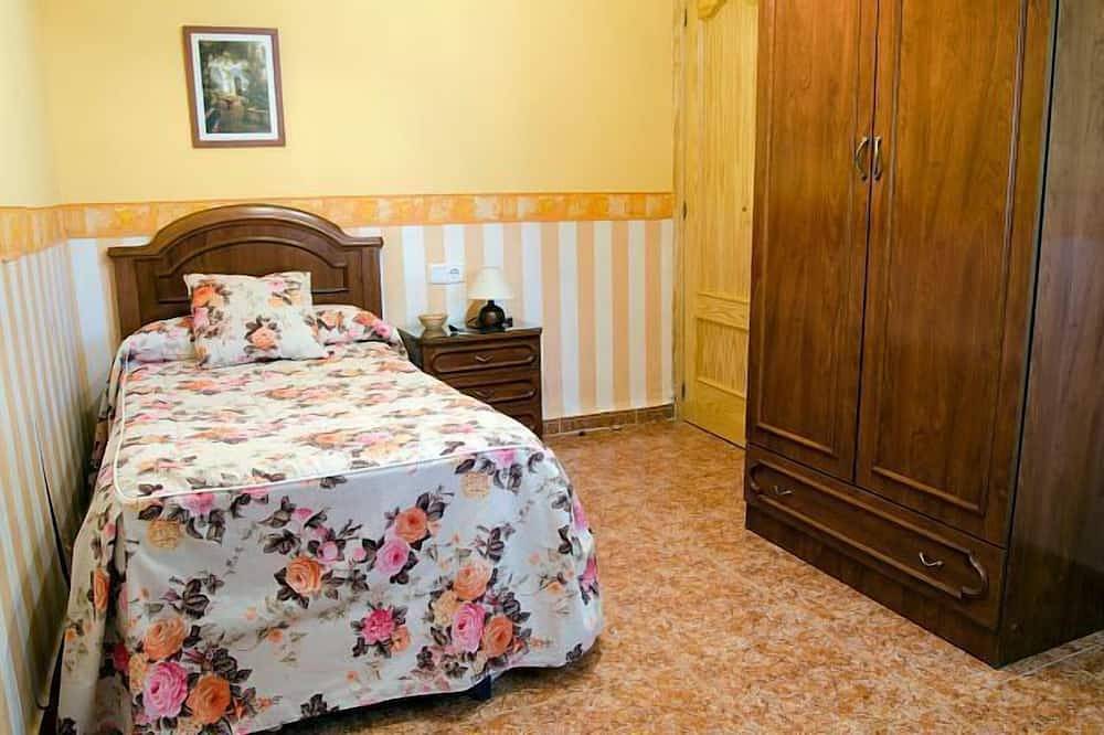 Rural house Las Barricas for 6 people in Coca, Segovia Province