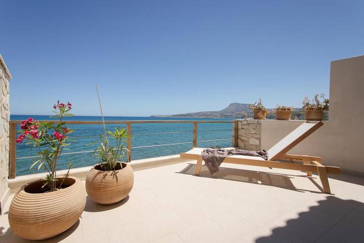 Ferienhaus für 4 Personen, mit Balkon und Terrasse sowie Ausblick in Kalyves