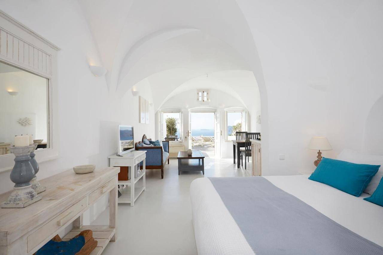 Atrina Canava 1894 in Oia, Santorin