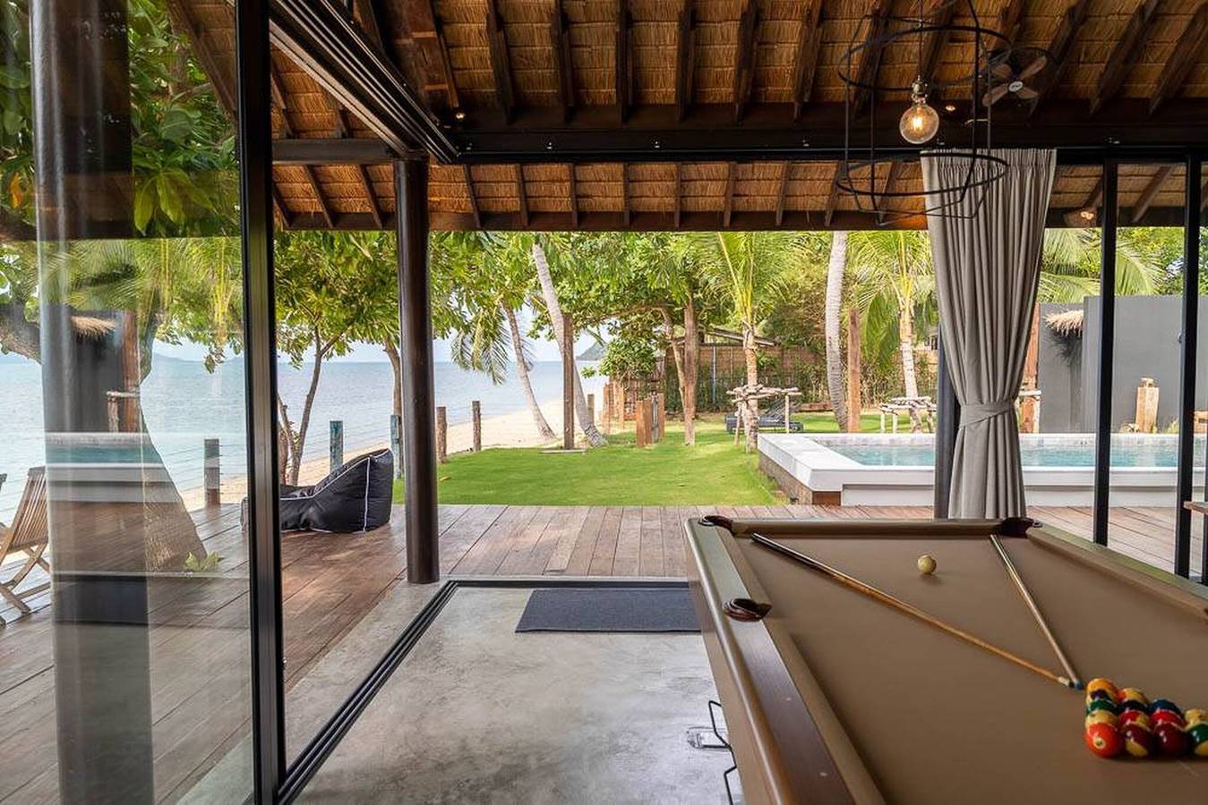 Kalamari Luxury Beach Front Villa in Koh Samui