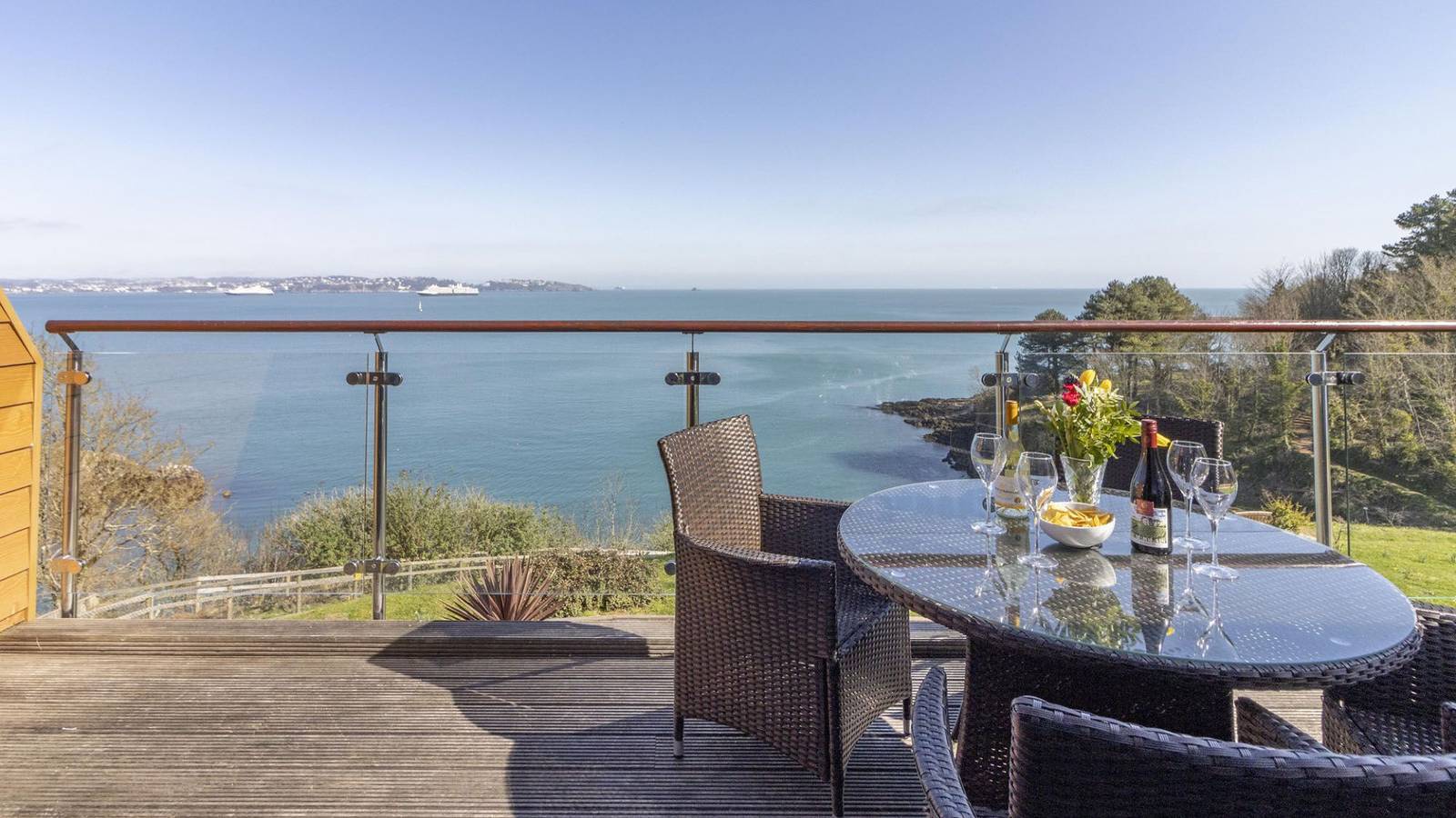 Entire apartment, Osprey 2 - The Cove in Brixham, Torbay