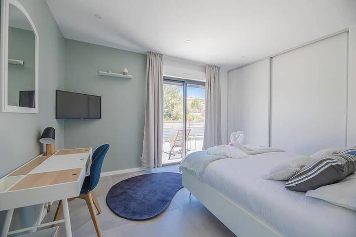 Villa 5* Piscine 4 chambres Porto Vecchio in Porto-Vecchio, Arrondissement de Sartène