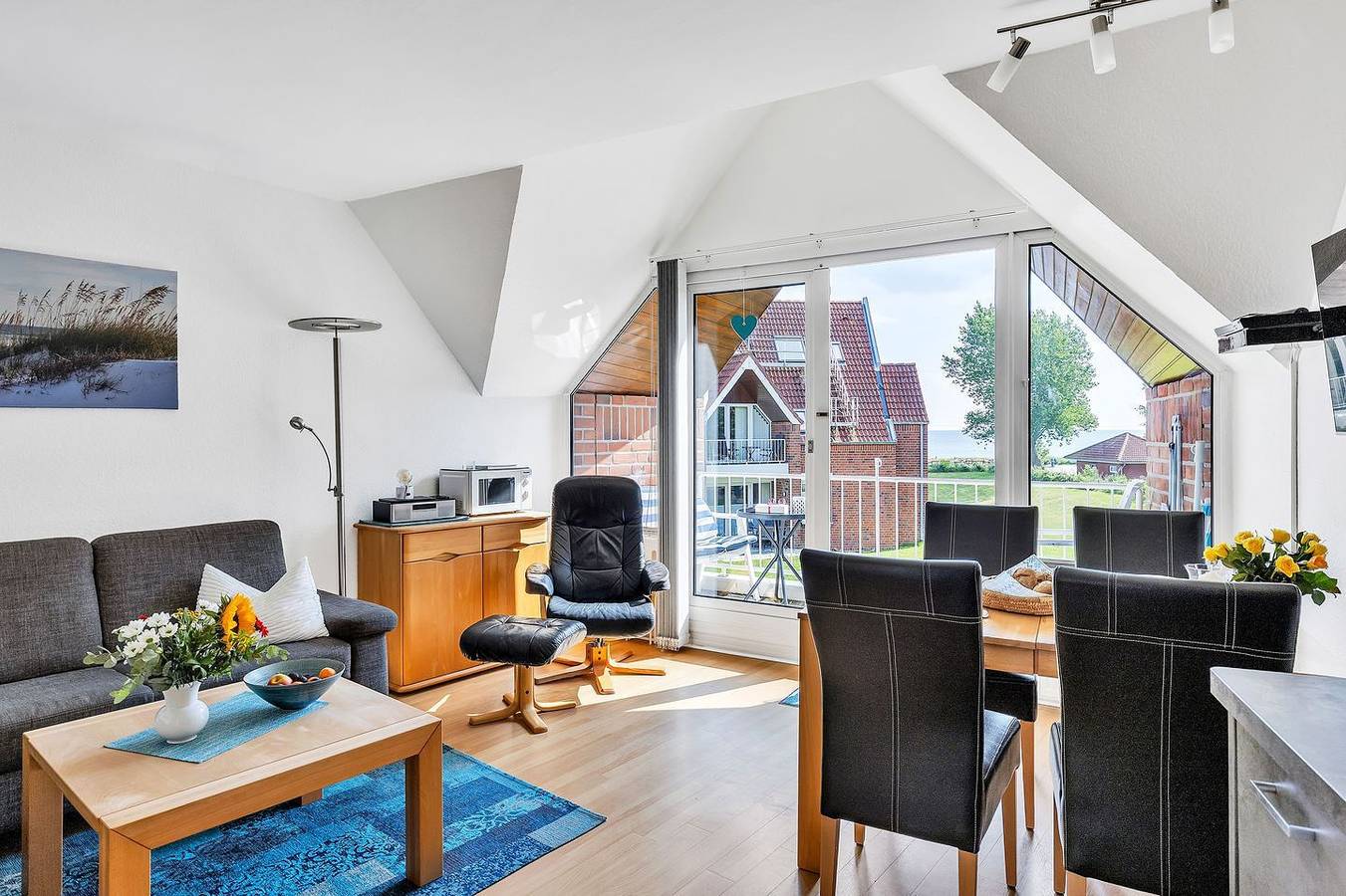 Ganze Wohnung, Linda - Balkon mit Meerblick, eigener Strandkorb am Strand, Schwimmbad, Sauna in Kronsgaard, Schleswig-Flensburg