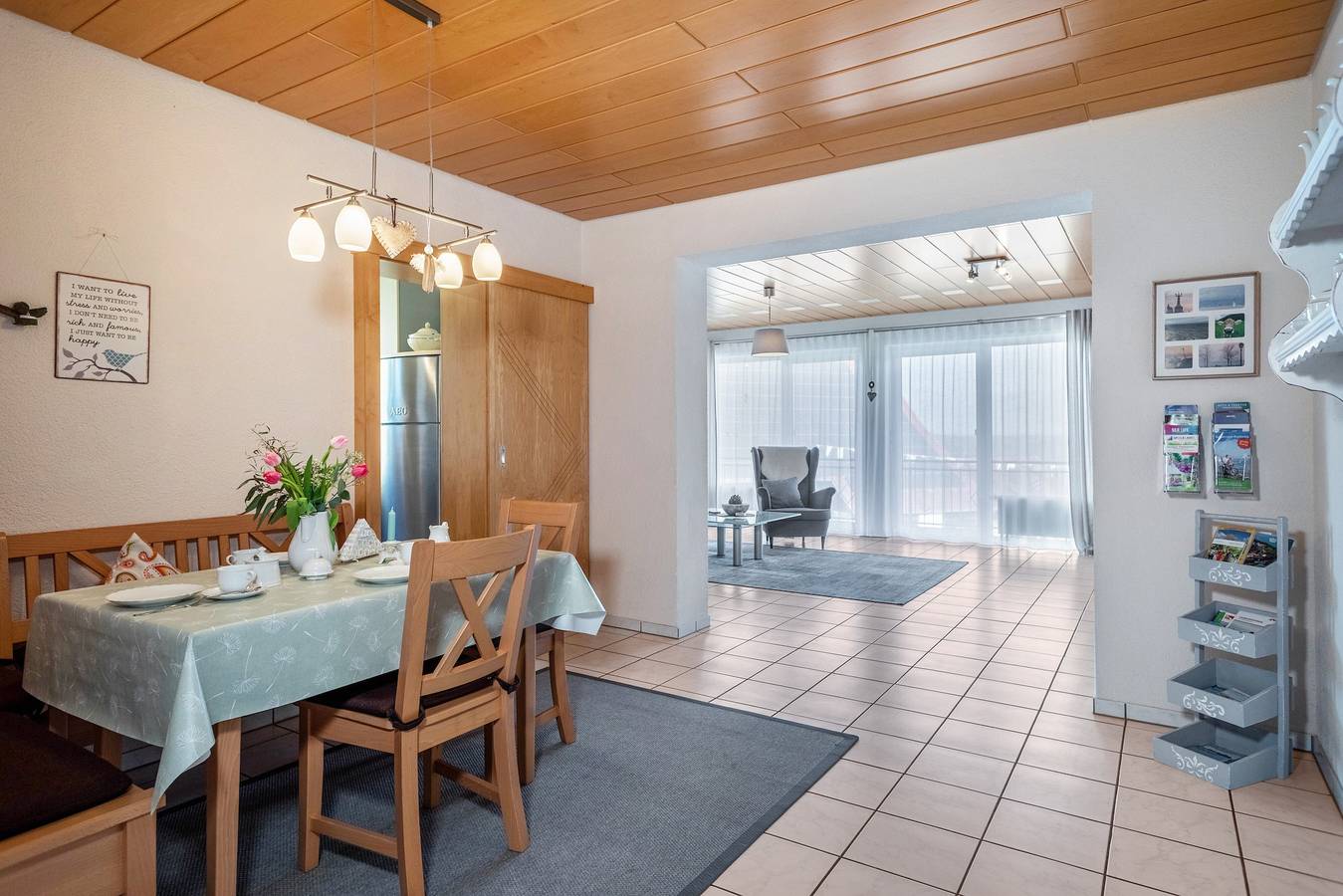 Ganze Wohnung, Ferienwohnung Lichtblick mit Balkon und Bergsicht in Friedrichshafen, Region Bodensee-Oberschwaben