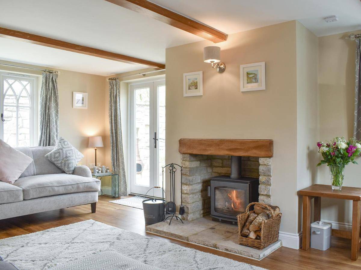 Four-Bedroom Holiday Home in Lulworth Cove, Dorset