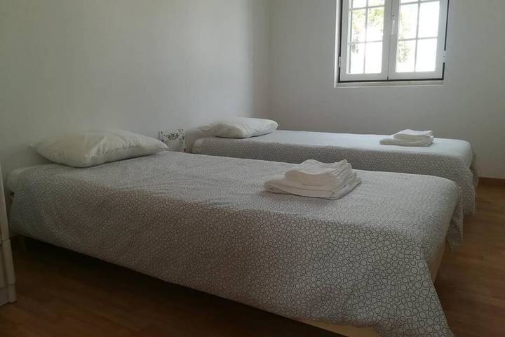 Location de vacances pour 6 personnes, avec jardin à Vila Nova de Milfontes - 3