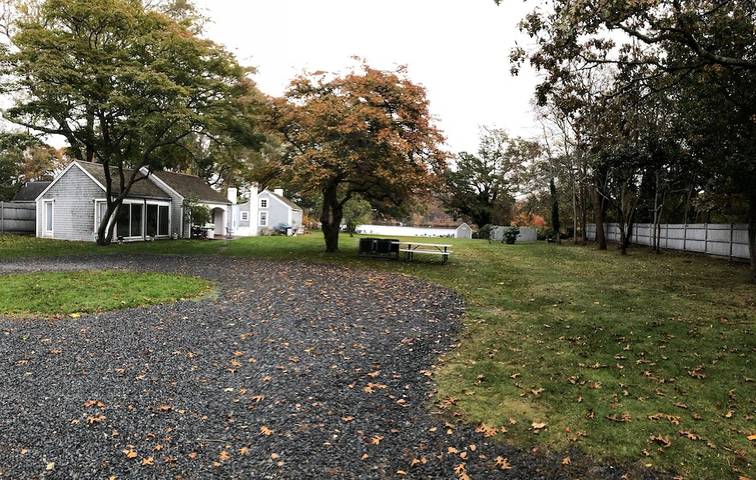 Vacation rental for 5 people, with yard and terrace in Cape Cod