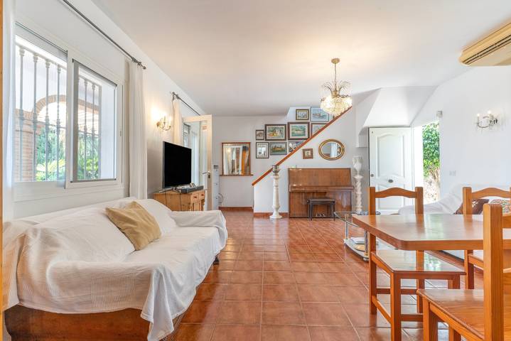 Ferienhaus für 6 Personen, mit Balkon und Garten in Algarrobo - 4
