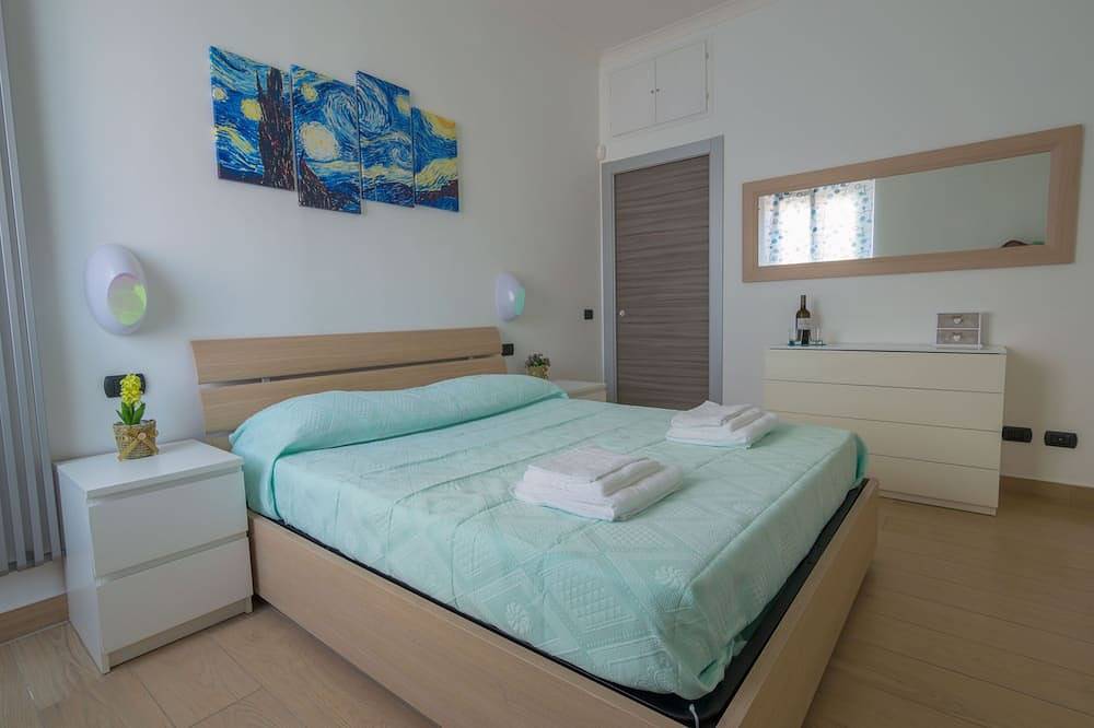 Apartamento entero, Mar de Roma cerca del centro de la ciudad eterna! in Ostia, Roma