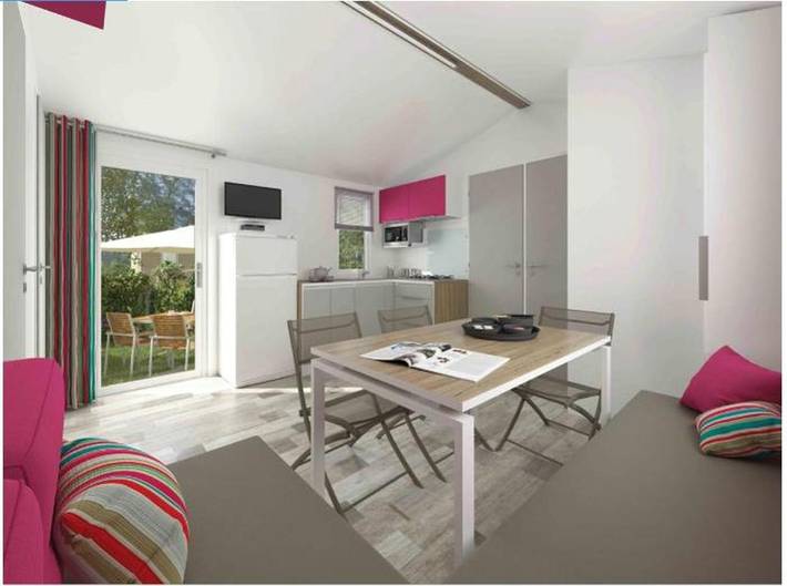 Camping pour 2 personnes, avec piscine ainsi que jardin et terrasse, animaux acceptés à Arès - 2