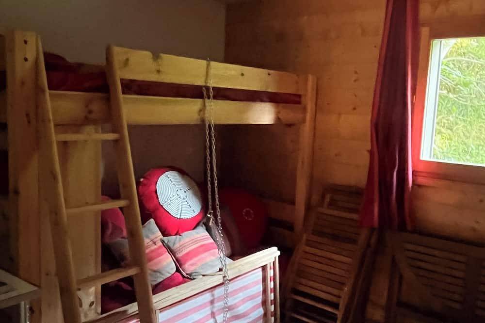 Ganze Wohnung, Superb, cozy mountain apartment with shared pool. in Villard-sur-Doron, Albertville und Umgebung
