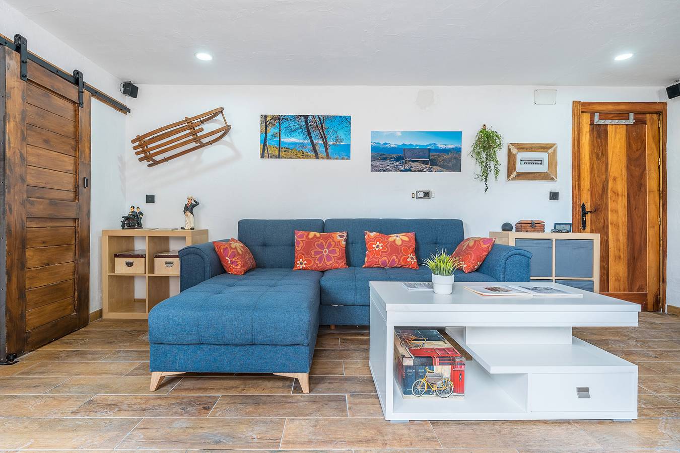 Apartamento entero, Apartamento 'Veleta' con vistas a la montaña, Wi-Fi y aire acondicionado in Entorno de Sierra Nevada, Güejar Sierra