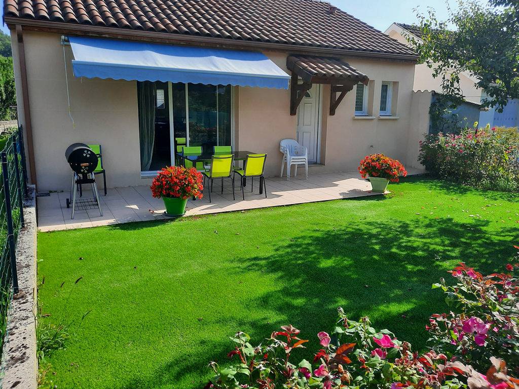 Maison dans une bastide lotoise in Puybrun, Massif central