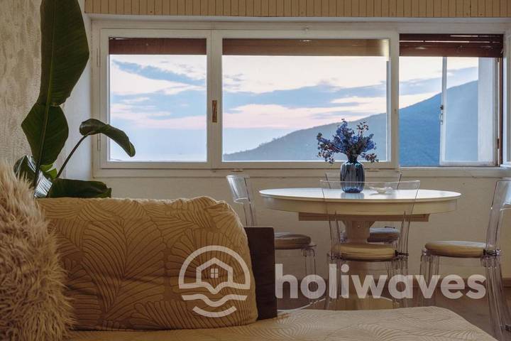 Ferienhaus für 6 Personen, mit Balkon und Terrasse sowie Garten und Ausblick