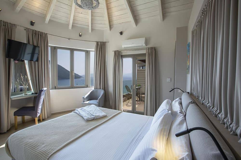 Villa Mare with Private Pool and Sea Views in Vasiliki, Griechenland