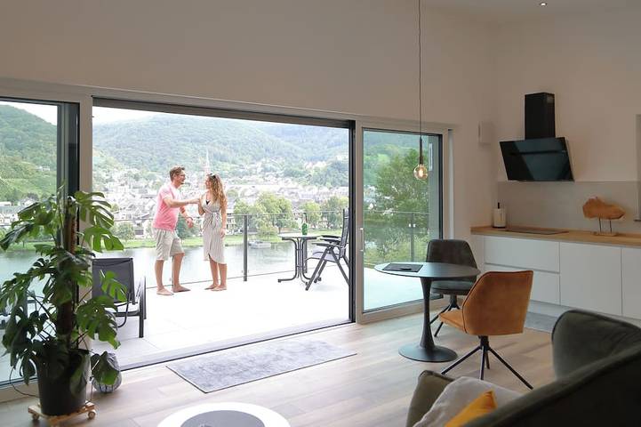 Ferienwohnung für 2 Personen, mit Whirlpool und Sauna sowie Balkon und Garten in Treis-Karden