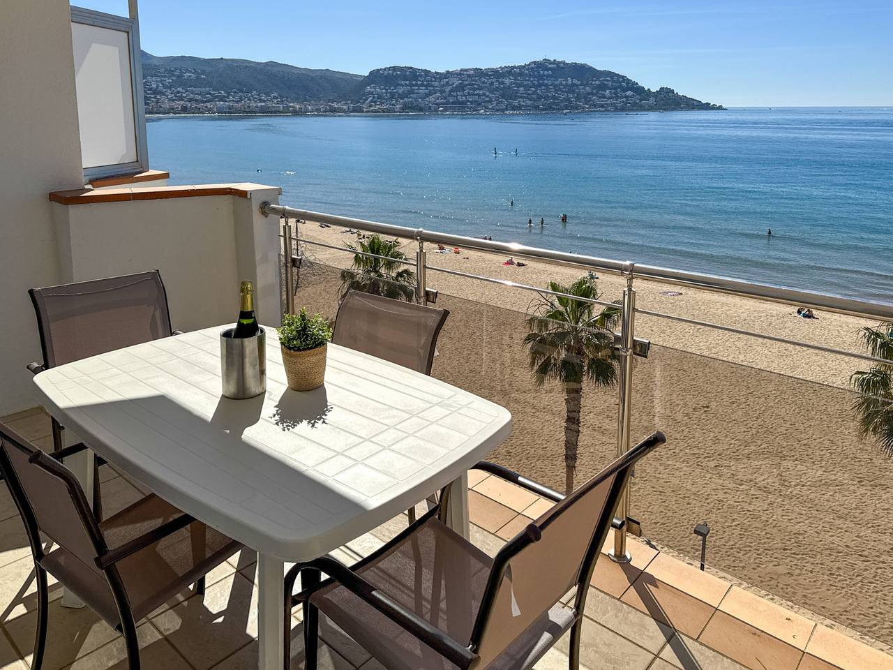 Appartamento intero, Appartamento vacanze per 4 persone con terrazza in Platja de Sant Margarida (Roses), Roses
