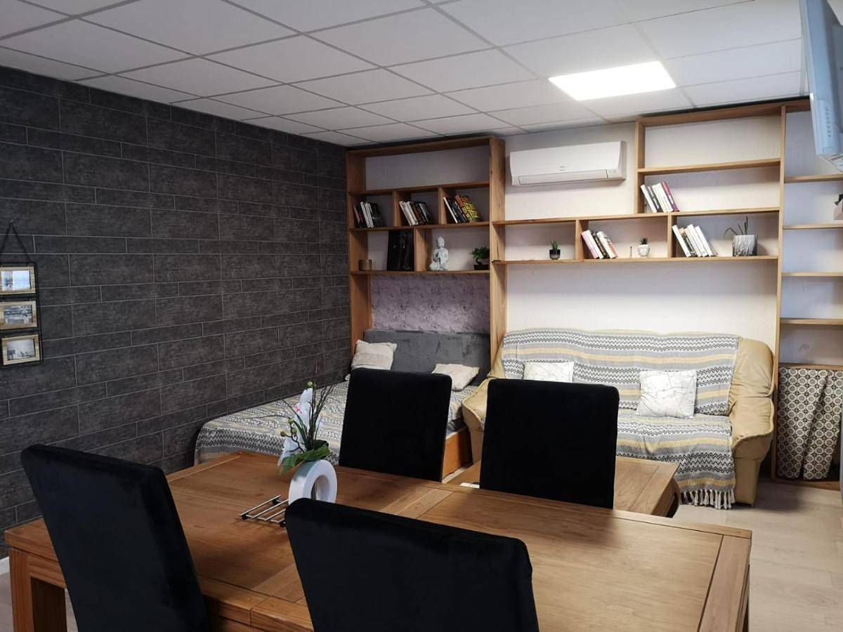 Two-Bedroom House in Capdenac, Lot