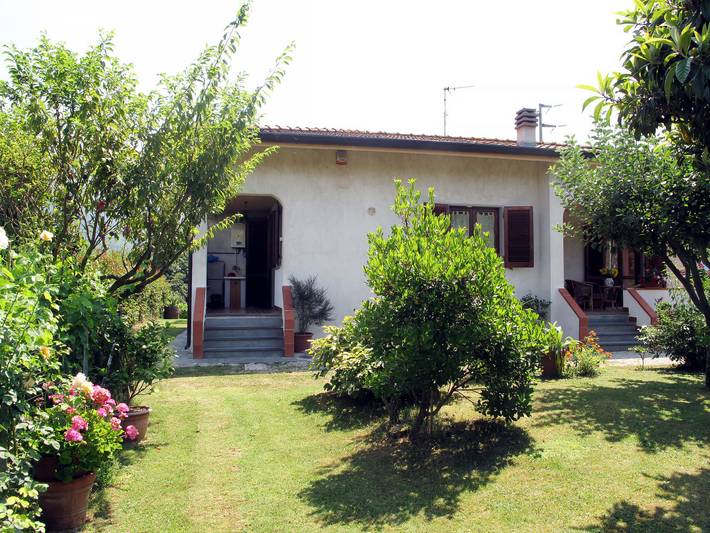 Ferienhaus für 4 Personen, mit Garten und Balkon - 1