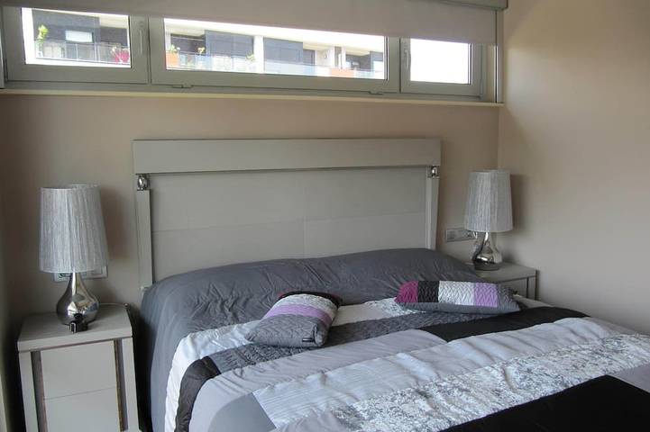Entire apartment, Barcelona Torre Forum Luxury Apartment With Pool Near The Beach in Port Forum, Sant Adrià de Besòs
