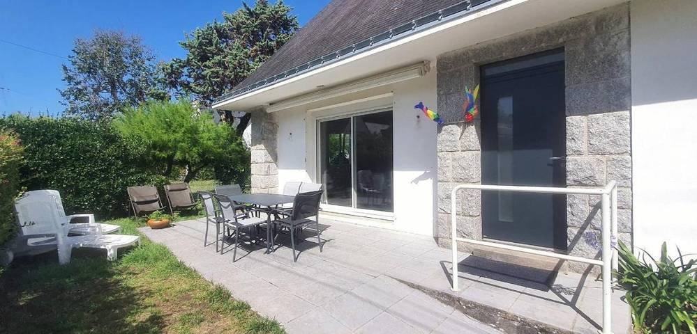 Location de vacances pour 6 personnes, avec jardin et terrasse dans Casino de Quiberon